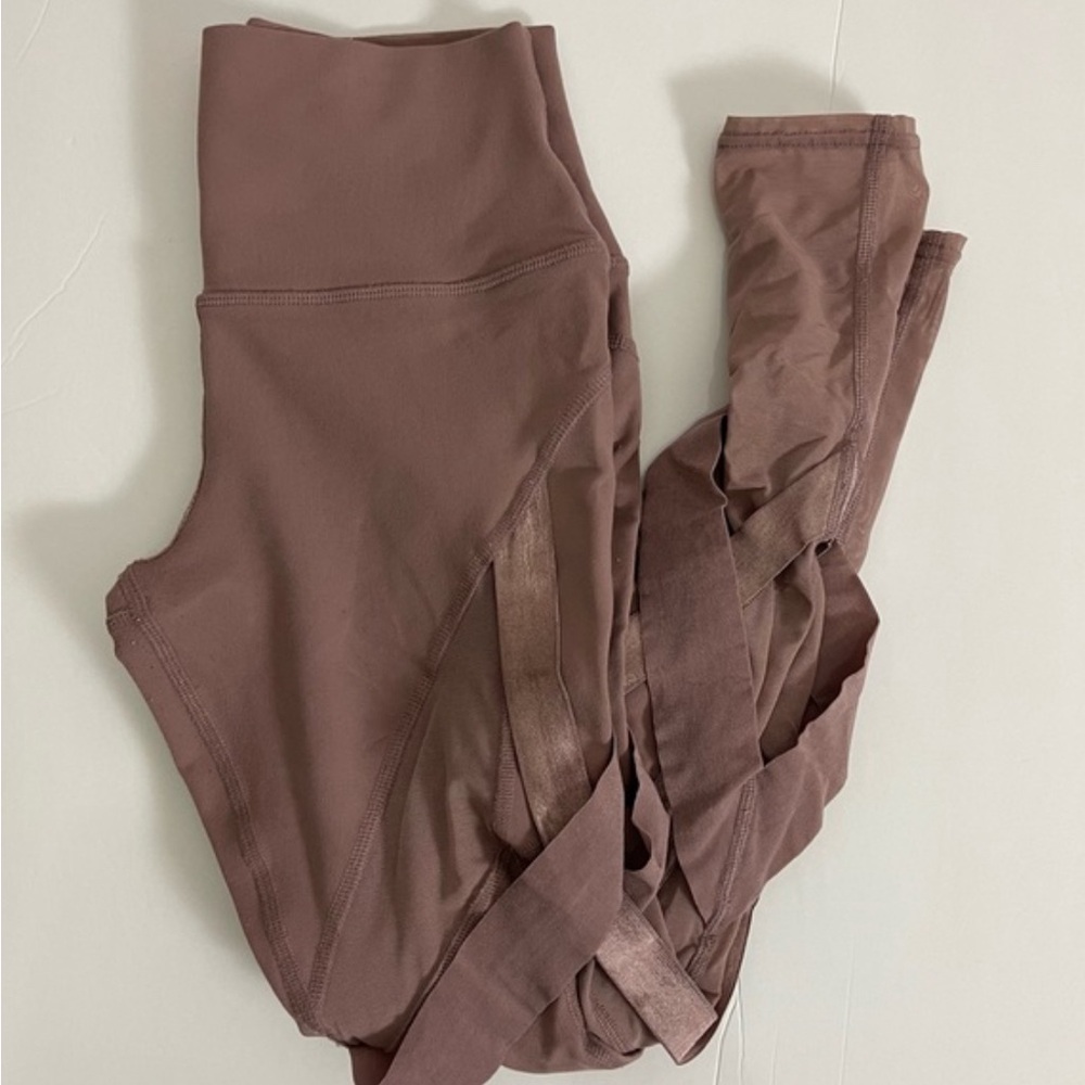 Alo yoga strappy leggings